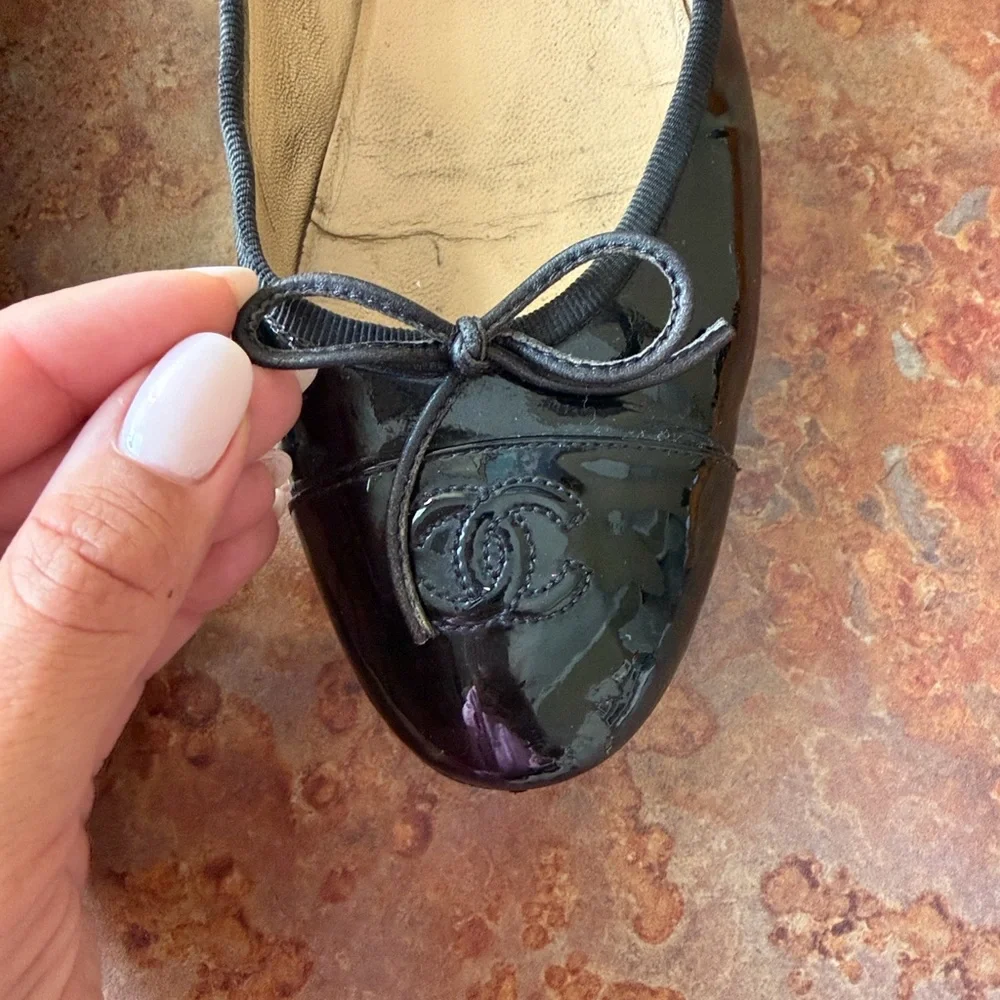 Chanel Black Patent Leather Ballet Flats with Bow 38 - Picture 5 of 15